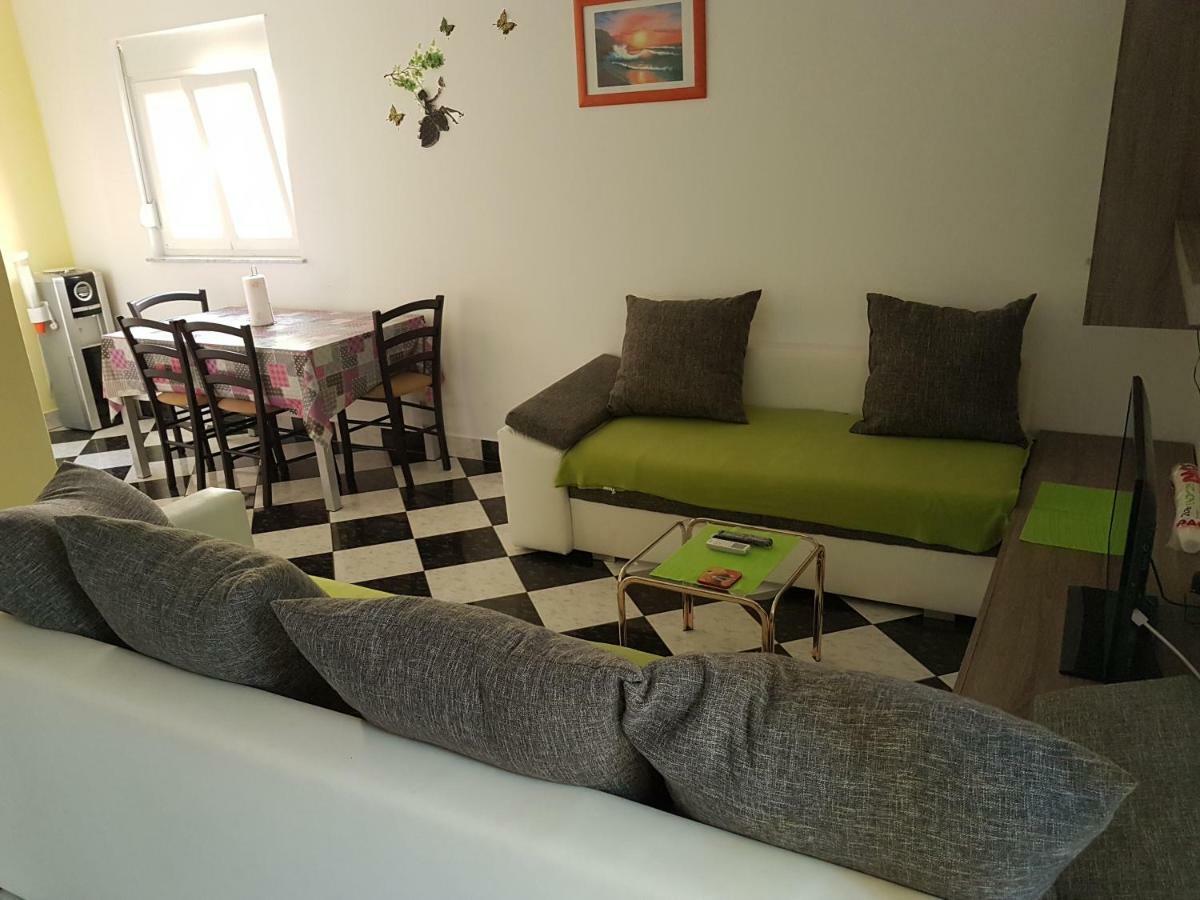 Apartment Mimosa Vir Eksteriør billede